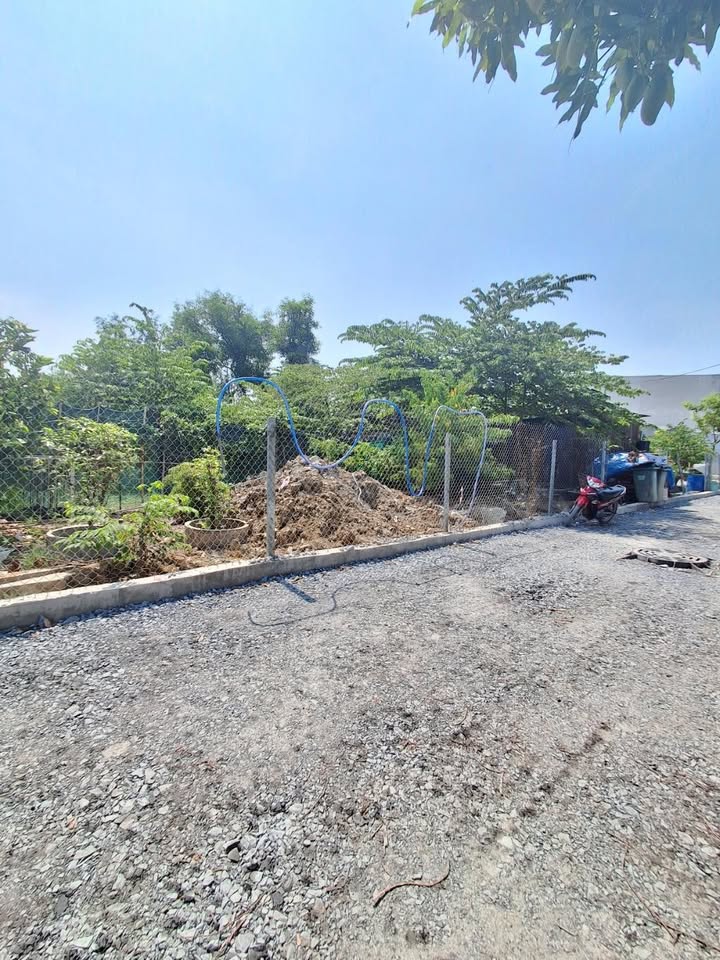 Townhouse Lê Văn Lương Nhà Bè 600m² 4,1 tỷ - Ô tô vào nhà