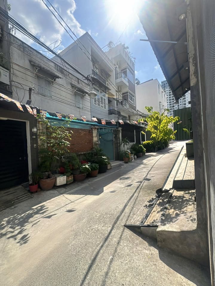 Đất Lâm Văn Bền Quận 7 85m² 6,9 tỷ - Sổ đỏ chính chủ