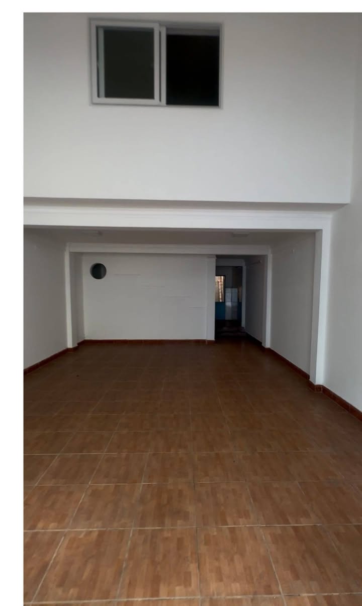 Nhà mặt tiền Bế Văn Đàn 10 triệu - Ô tô vào tận nhà