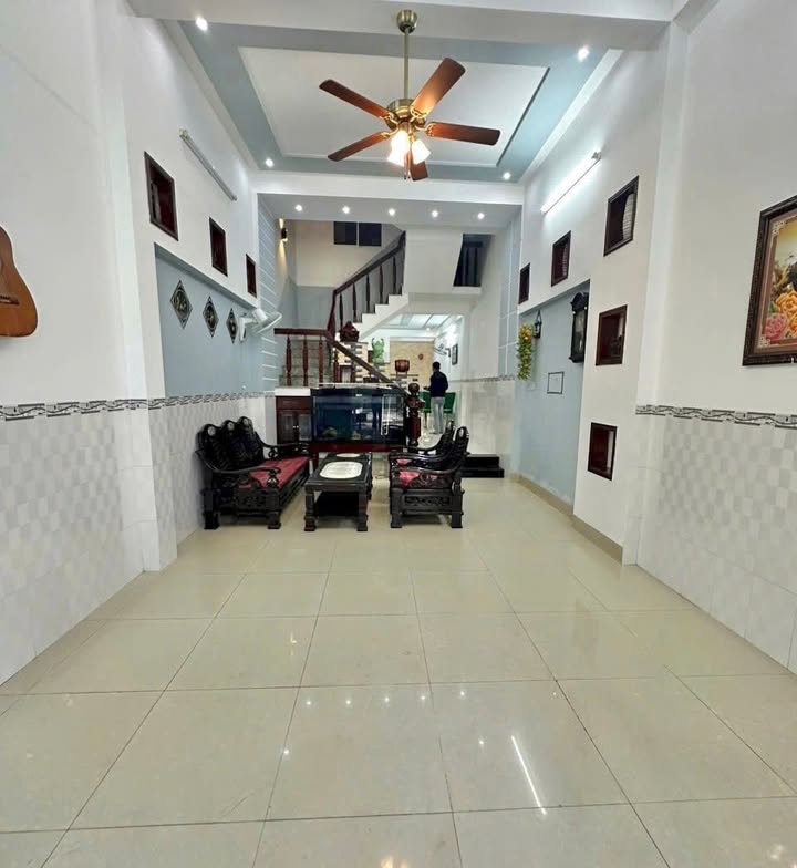 Nhà nguyên căn Lê Thanh Nghị 80m² 7.5 triệu - Full nội thất