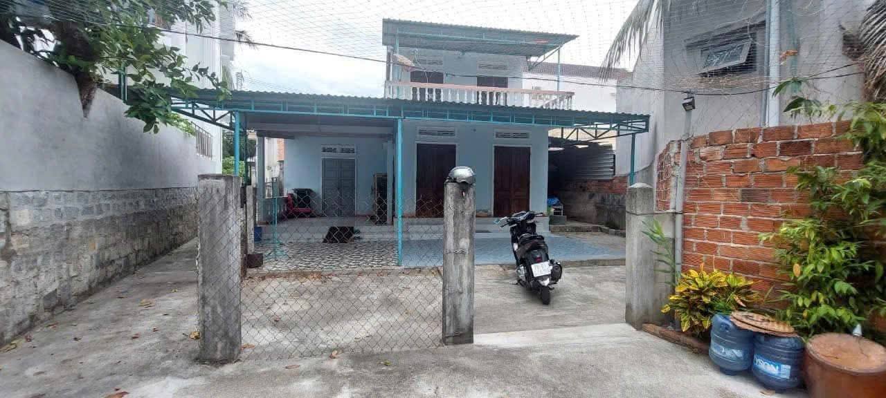 Nhà riêng Sông Cầu 300m² 2 tỷ - Chính chủ sẵn ở ngay