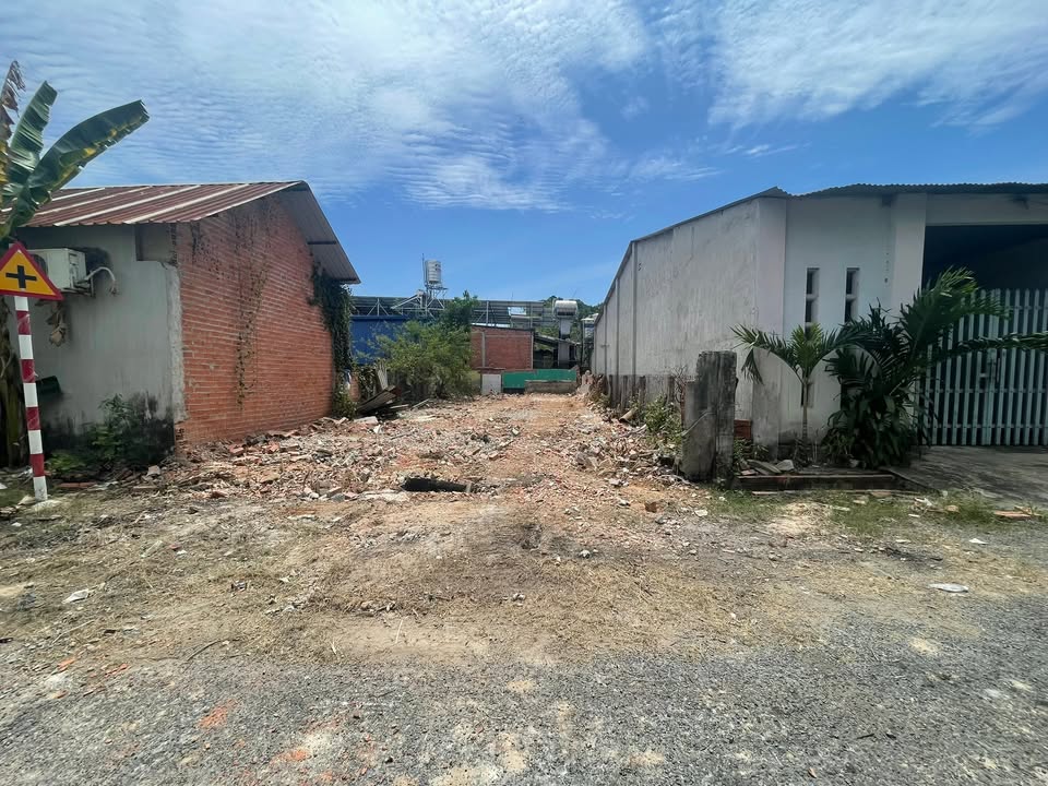 Đất nền Tây Ninh Hẻm 20 Boi Loi 200m² giá 1.25 tỷ - Sổ đỏ chính chủ