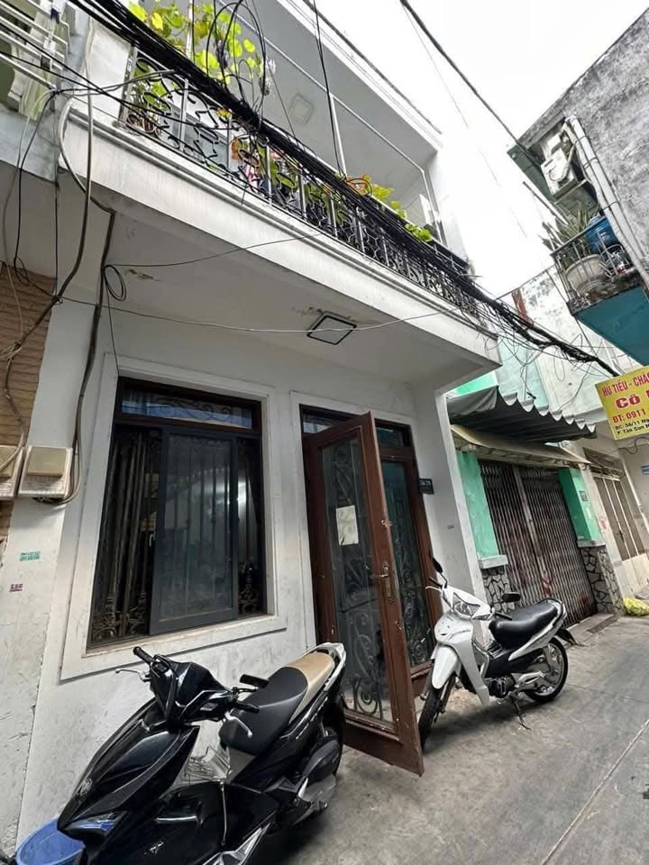 Nhà Tân Sơn Nhì Tân Phú 33m² 4.5 tỷ - Ô tô vào tận nhà