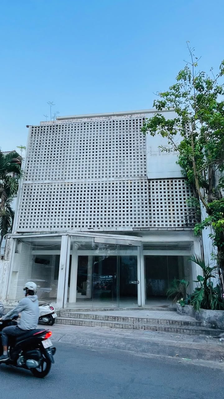 Nhà mặt tiền Tú Xương Q3 200m² thuê - Mặt tiền kinh doanh