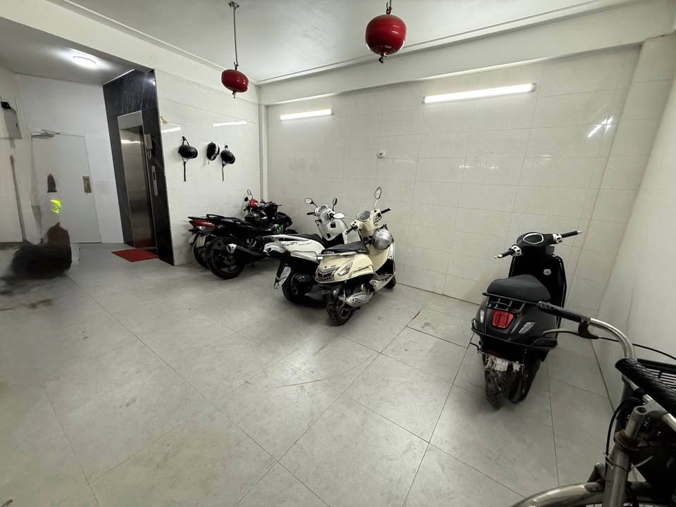 Nhà 8 tầng Cầu Giấy 55m² 16 tỷ - Chính chủ bán, ô tô vào nhà