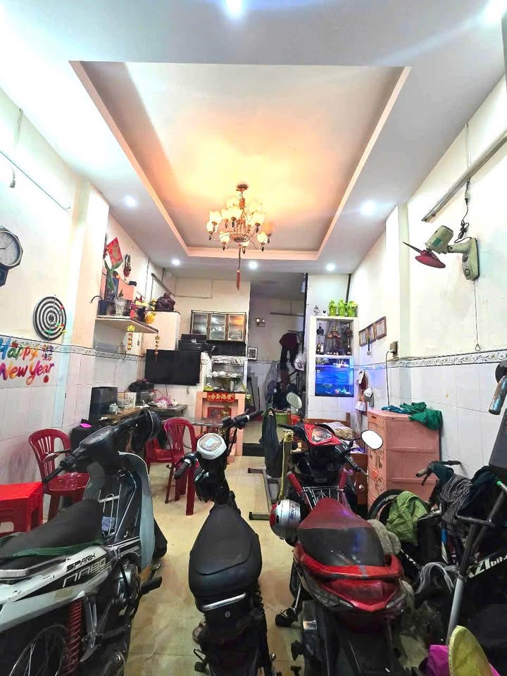 Nhà Lò Gốm Quận 6 28m² 3.75 tỷ nở hậu - Sẵn sàng ở ngay