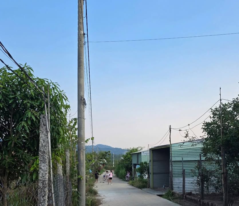 Đất vườn Kon Tum Nguyễn Khắc Viện 480m² chỉ 7xx triệu - Sẵn sàng xây dựng