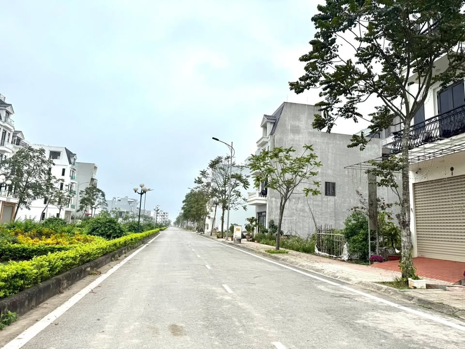 Đất nền Kỳ Bá Thái Bình 90m² 3 tỷ - Sổ đỏ chính chủ