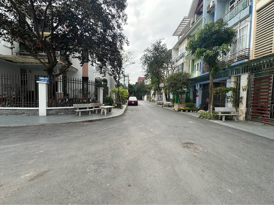Townhouse KDT Tran Lam Thai Binh 228m² gia thoa thuan - Vi tri dac dia