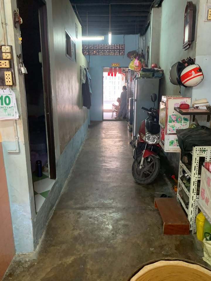 Nhà Hà Tôn Quyền P4 Q11 63m² 9.6 tỷ - Ô tô vào tận nhà