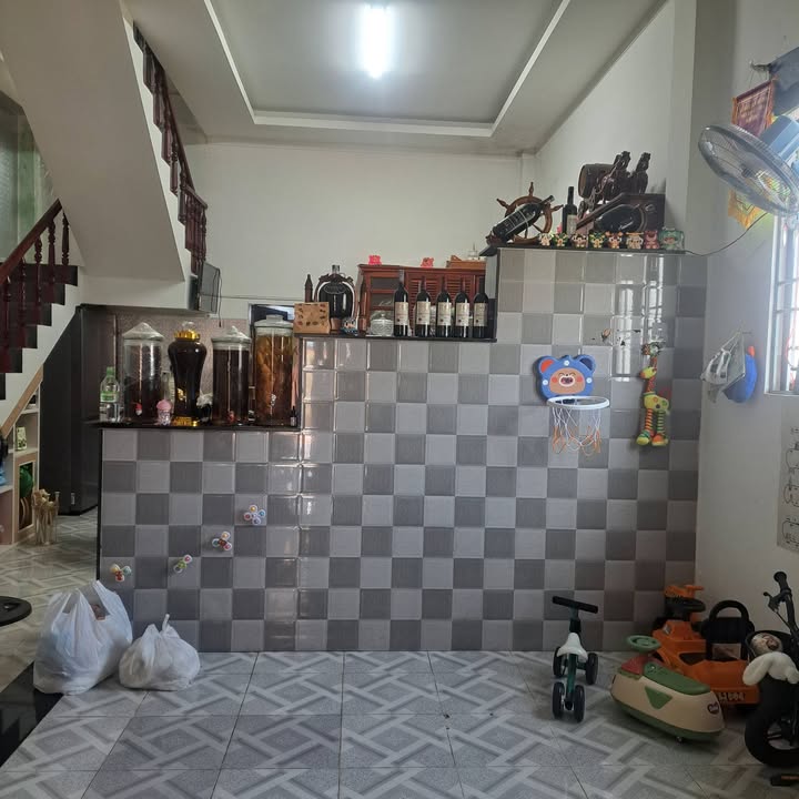 Nhà Thị trấn Đinh Văn 250m² 2.7 tỷ - Sẵn sàng ở