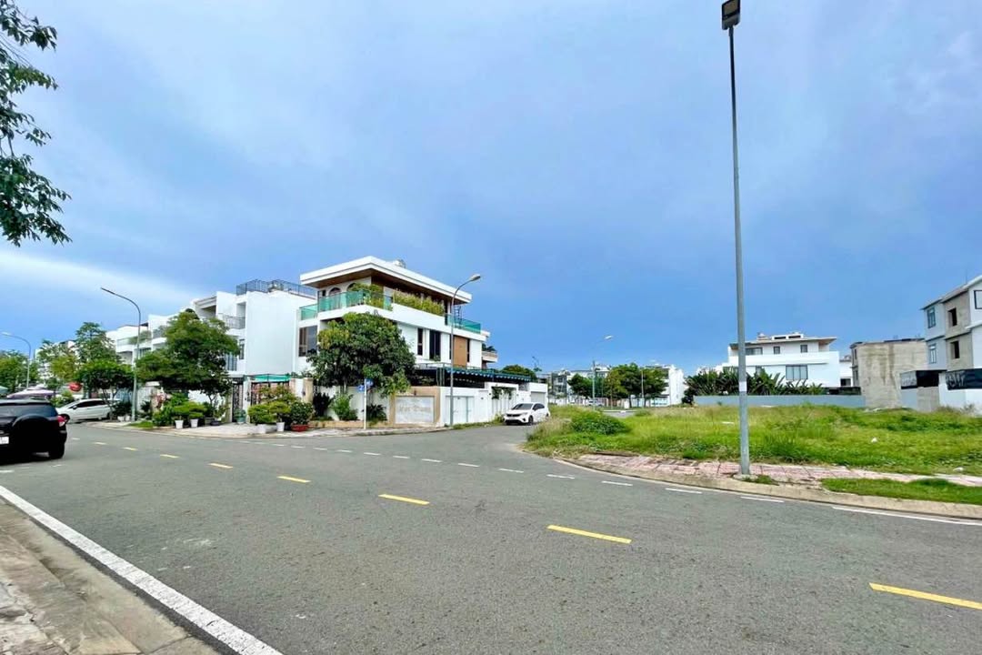 Townhouse Mỹ Gia Nha Trang 205m² 12.915 tỷ - Vị trí đắc địa