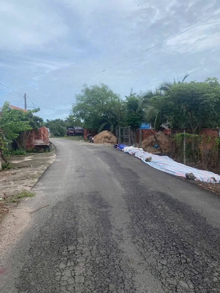 Đất nền Thị trấn Đất Đỏ 360m² 1.75 tỷ - Sổ đỏ chính chủ