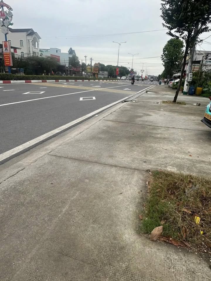 Nhà mặt tiền Nguyễn Văn Linh Quảng Yên 4 tỷ - Cho thuê ngay