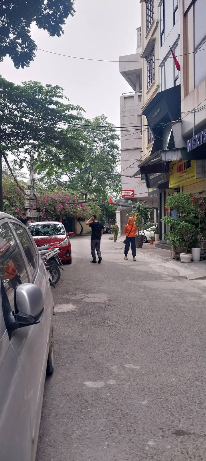 Nhà mặt ngõ Trung Kính 36m² giá 14.8 tỷ - Chính chủ bán