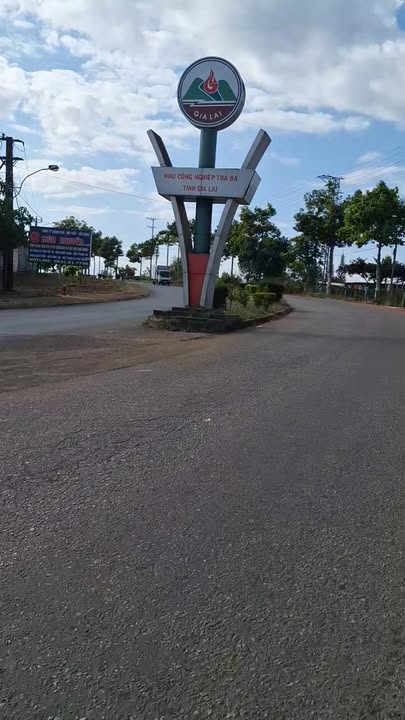 Đất nền Pleiku Ngô Quyền 100m² 2 tỷ - Sổ đỏ chính chủ