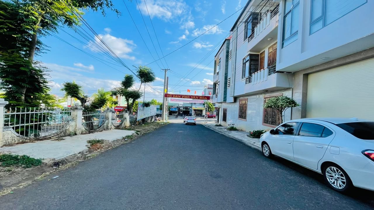 Nhà mặt tiền Cô Bắc Pleiku 96m² 2.6 tỷ - Ô tô vào nhà