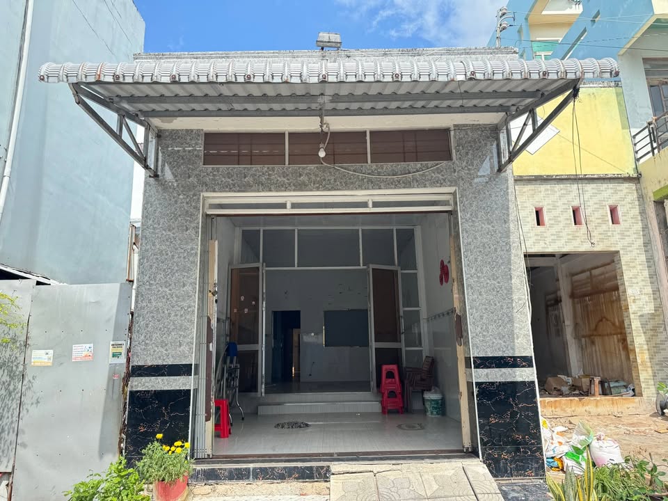 Nhà nguyên căn P.8 Cà Mau 4.5 triệu - Sẵn sàng ở ngay