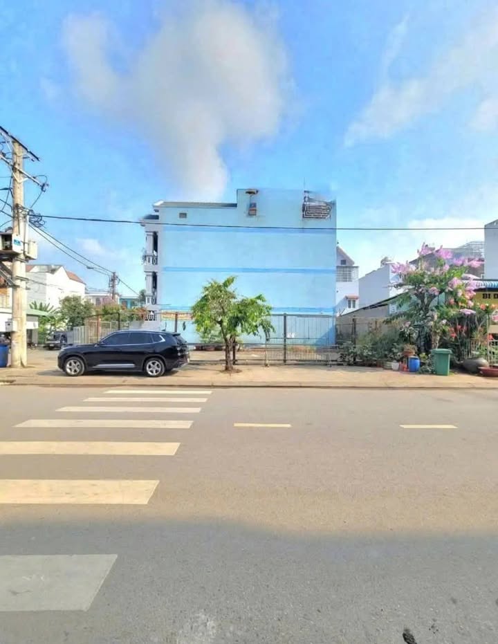 Đất nền Dĩ An 200m² 13 tỷ - Sổ đỏ chính chủ