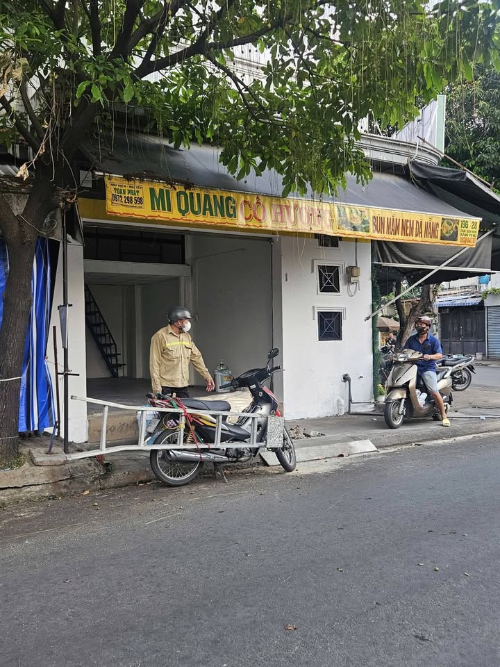 Nhà mặt tiền Tân Sơn Nhì 32m² giá 10 triệu - Sẵn sàng KD