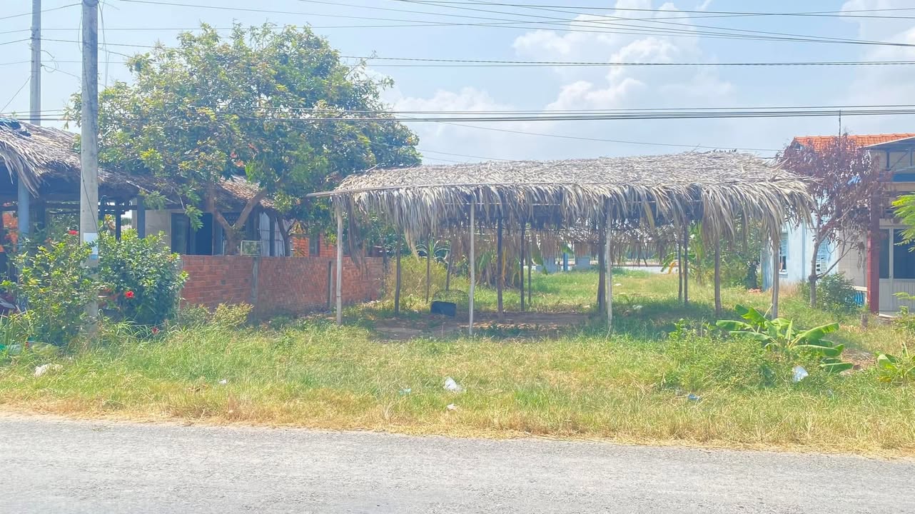 Đất nền Thạnh Hải Thạnh Phú 182m² 450 triệu - Sổ đỏ chính chủ