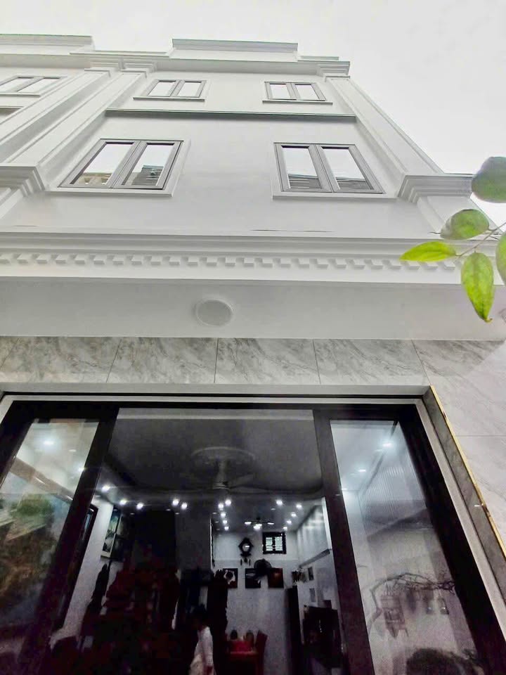 Nhà phố Chợ Lũng Hoa 42m² giá 3.299 tỷ - Sẵn sàng ở ngay