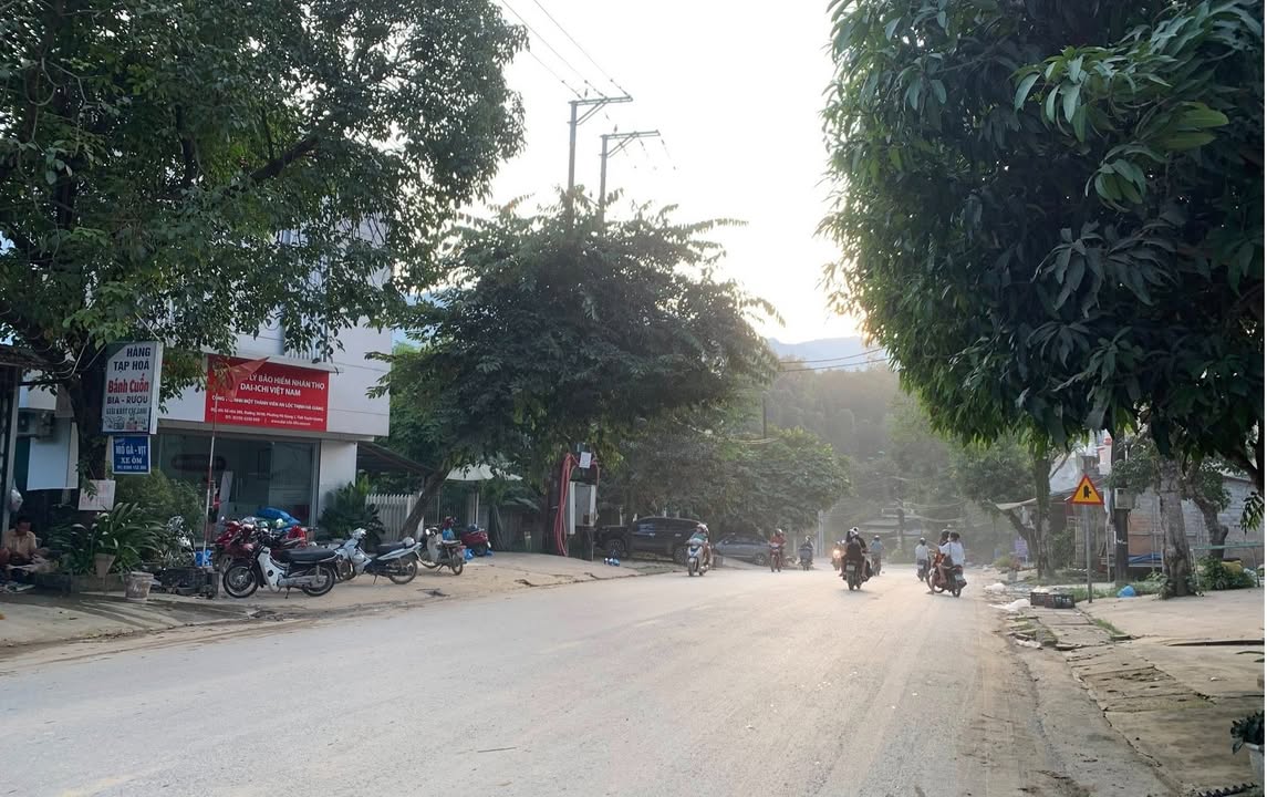 Nhà riêng Hà Giang Đường 20/08 60m² 3 tỷ - Ô tô vào nhà