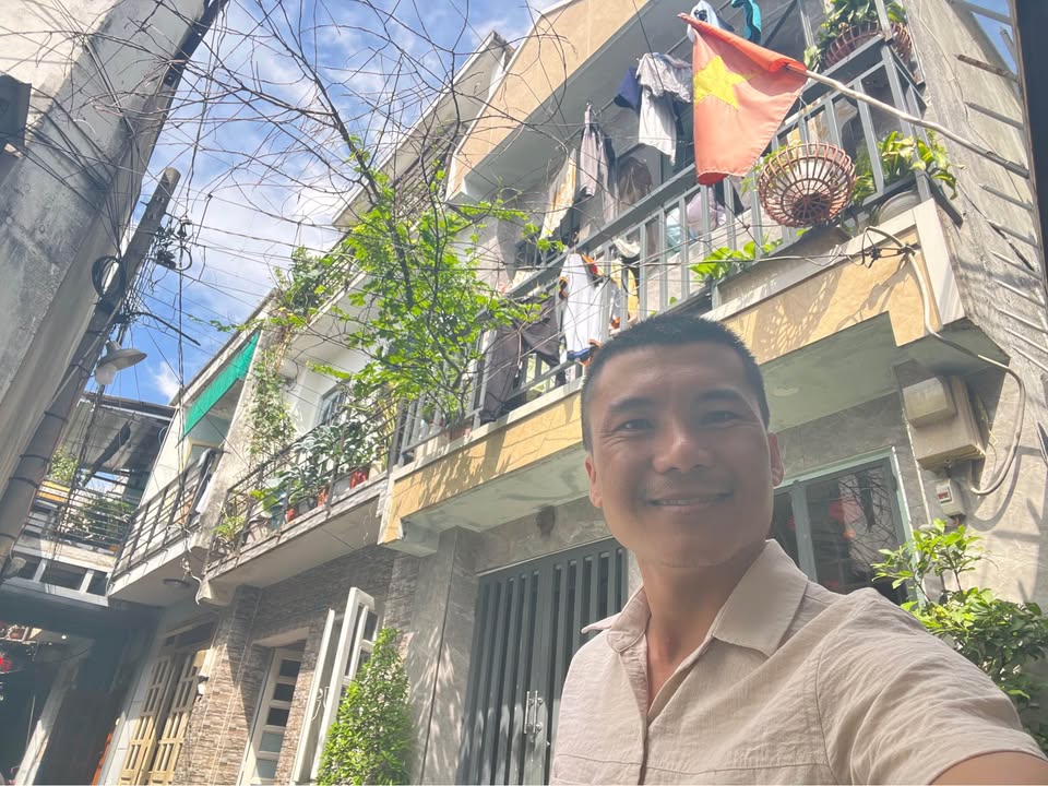 Nhà Lê Văn Việt Thủ Đức 61m² 2,35 tỷ – Chính chủ bán