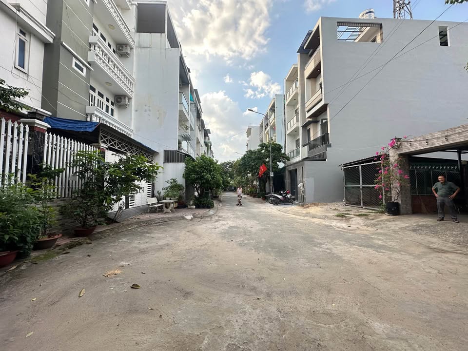 Nhà riêng Gò Vấp Lê Đức Thọ 65m² 11.x tỷ - Ô tô vào nhà