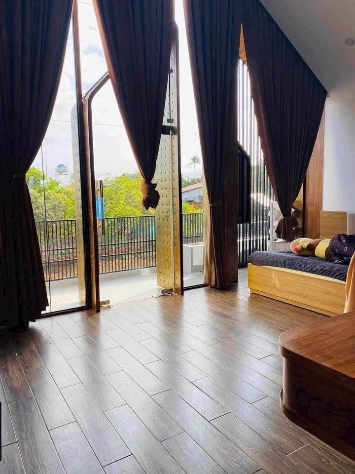 Nhà cho thuê Nguyễn Lương Bằng 120m² - Ô tô vào nhà