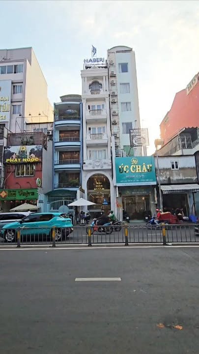 Nhà mặt tiền Lê Hồng Phong Quận 10 104m² - Chính chủ 8 tầng sẵn ở