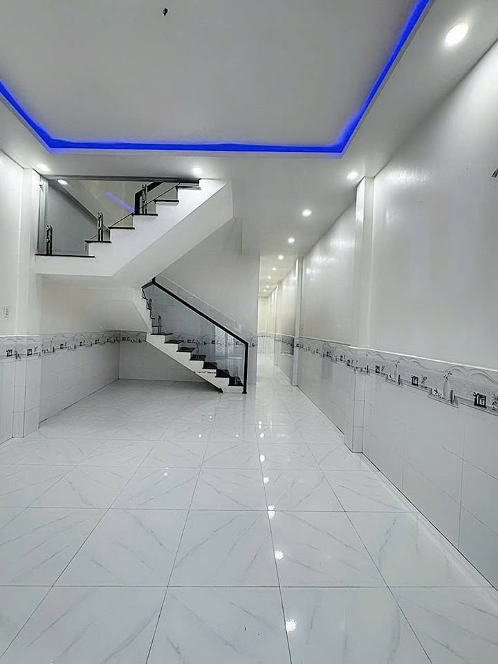 Nhà riêng Nguyễn Chí Thanh Tân Bình 69m² 4.5 triệu - Sẵn sàng ở ngay