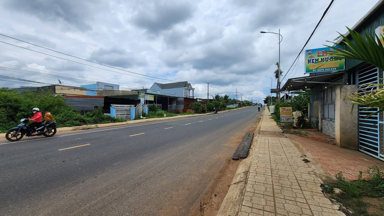 Đất nền DT724 Đức Trọng 360m² 2,7 tỷ - Sổ đỏ chính chủ