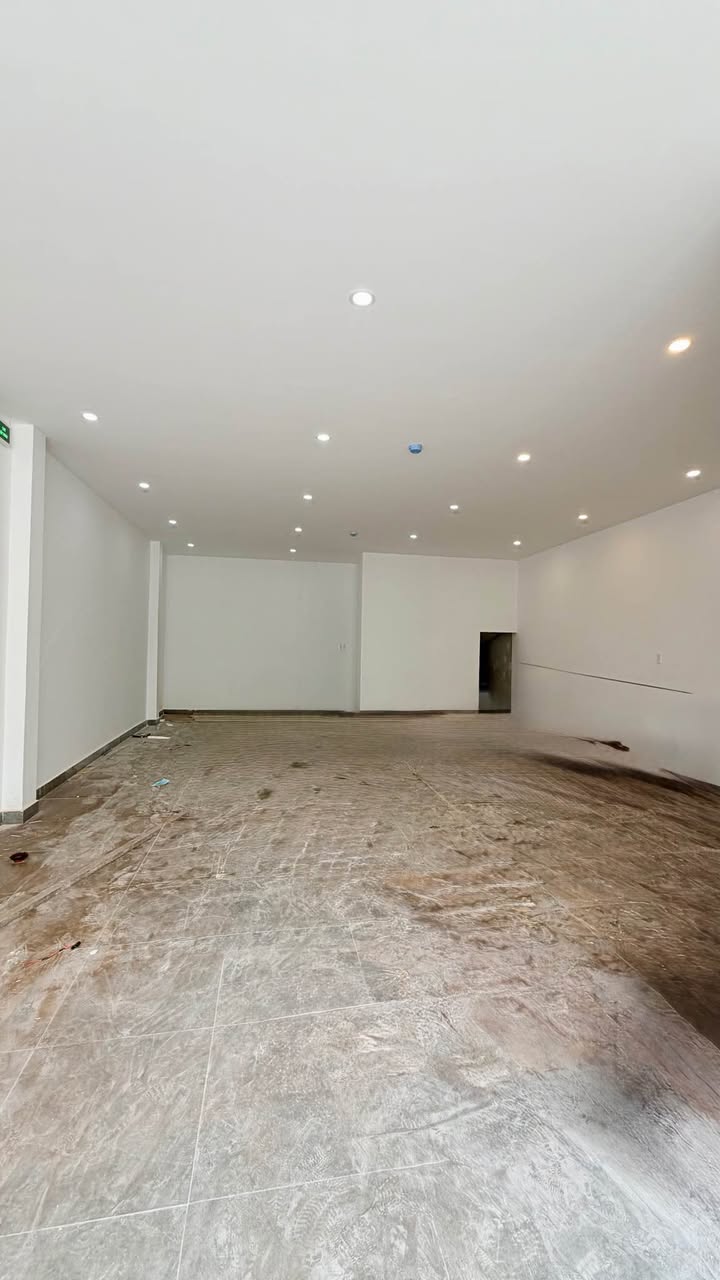 Shophouse Nhật Tảo Q11 96m² 45 triệu - Mặt tiền kinh doanh