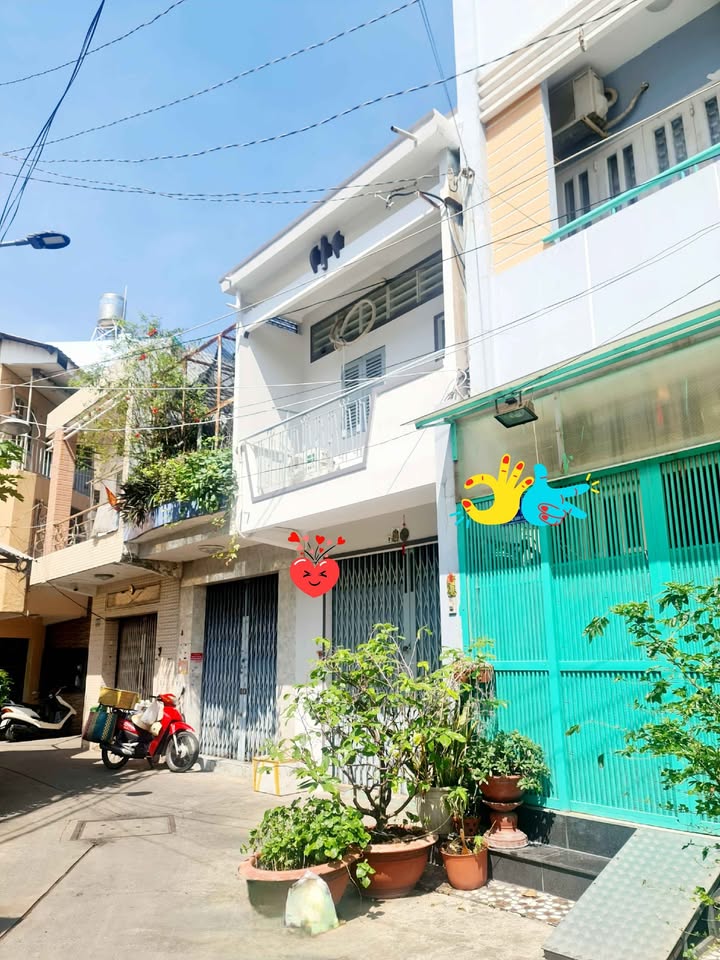 Nhà riêng Lạc Long Quân Thủ Dầu Một 49m² 6 tỷ - Ô tô vào tận nhà