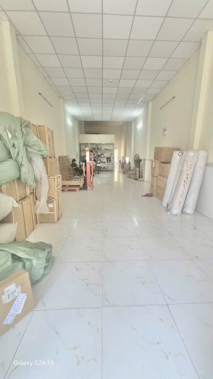 Nhà nguyên căn Bình Tân Lê Văn Quới 125m² 12 triệu - Sẵn sàng ở ngay