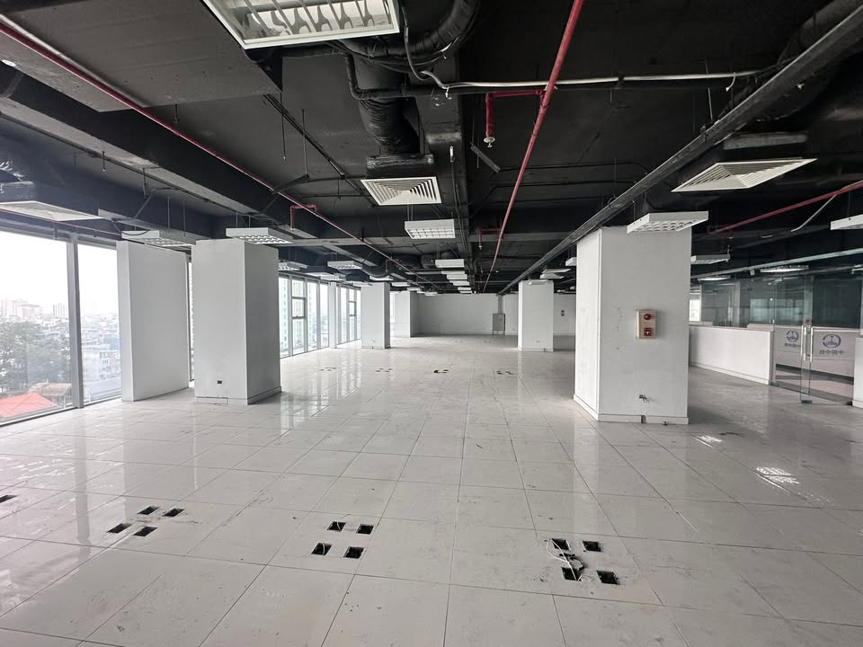 Cho thuê sàn VP 500m2 Ngã Tư Sở, Đống Đa - Giá Tốt Nhất