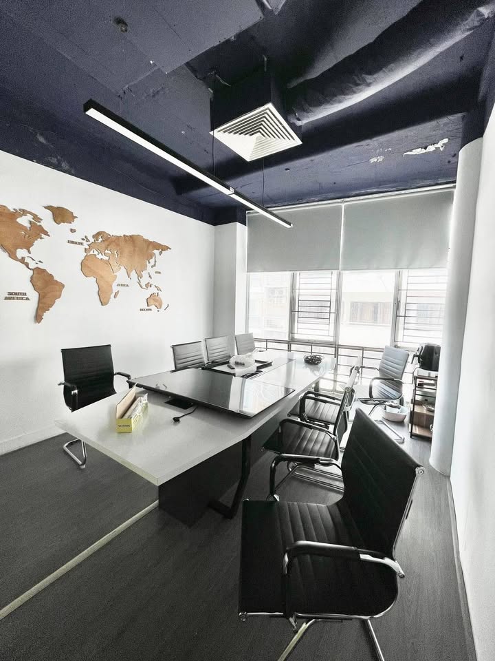 Văn phòng Bà Triệu 80m² 17 triệu - Tòa hạng A sẵn làm việc