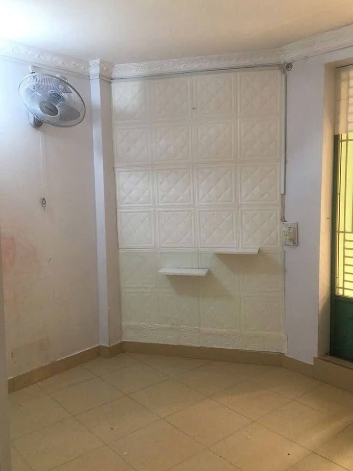 Nhà cho thuê Lý Thường Kiệt P9 Tân Bình 20m² 9tr - Chính chủ sẵn ở