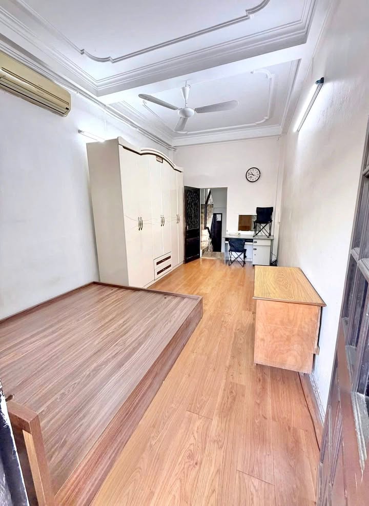 Nhà nguyên căn Tô Hiệu 40m2 10 triệu/tháng - Sẵn sàng ở