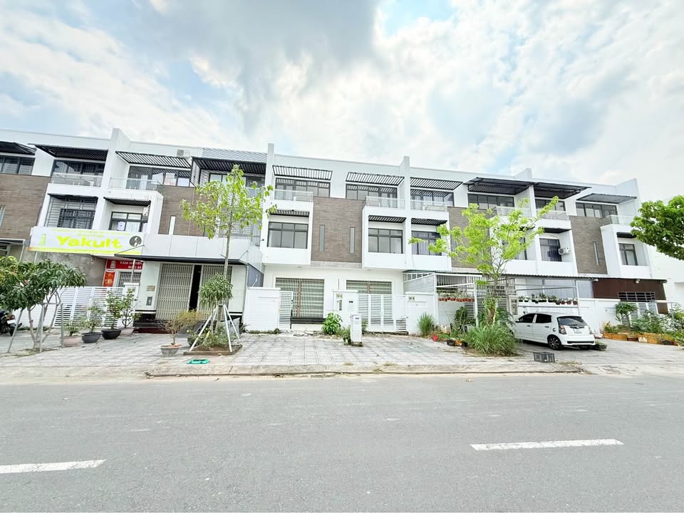 Nhà phố Tây Bắc Rạch Giá 110m2 4.2 tỷ - Mặt tiền kinh doanh