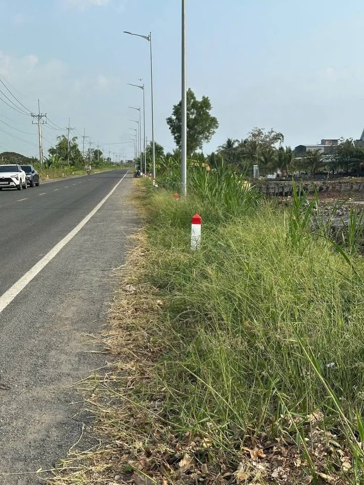 Đất nền Đê Quốc Phòng Rạch Giá 1000m² 1.6 tỷ - Đường to ô tô