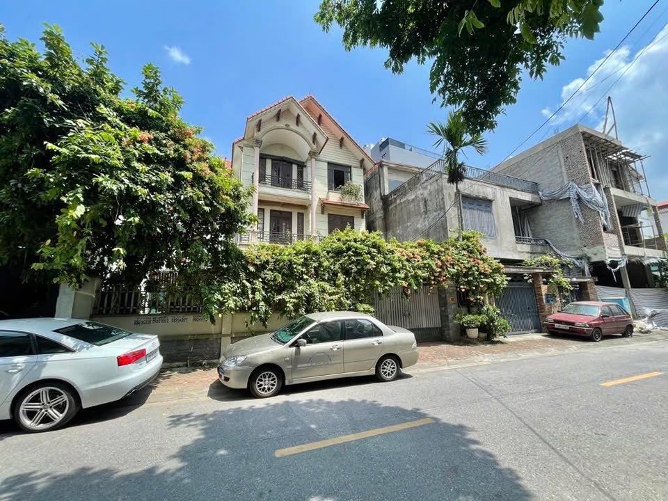 Townhouse Long Biên 170m² 2.89 tỷ - Mặt tiền kinh doanh