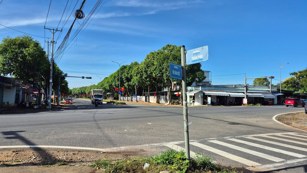 Mặt bằng Võ Văn Kiệt Phú Mỹ 280m² 5,5 triệu - Mặt tiền kinh doanh