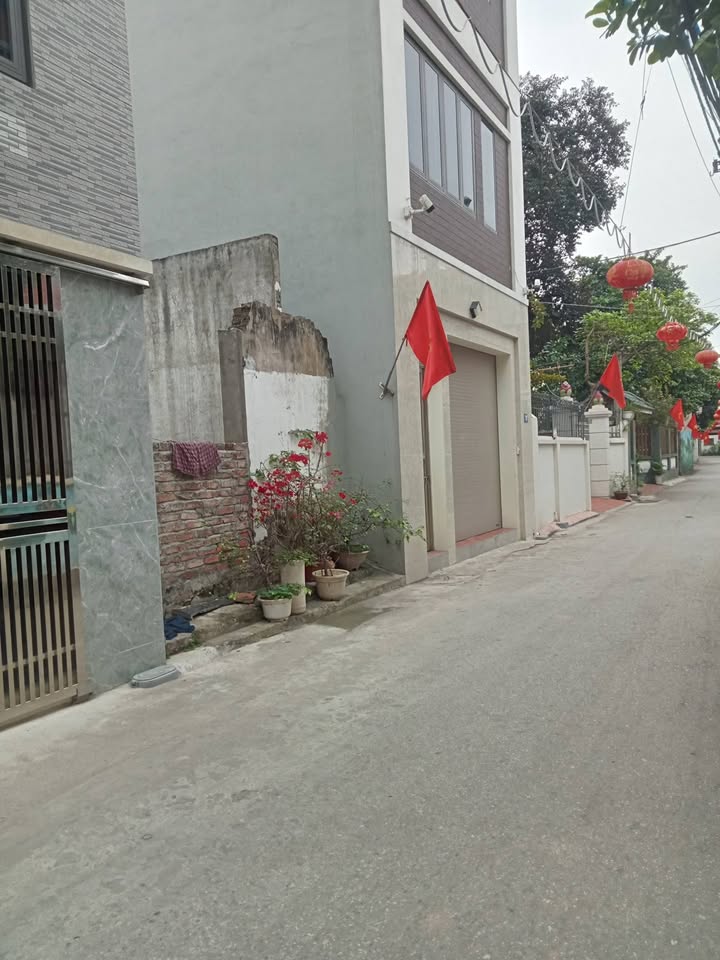 Đất Việt Hưng Long Biên 46m² 4,3 tỷ - Sổ đỏ chính chủ