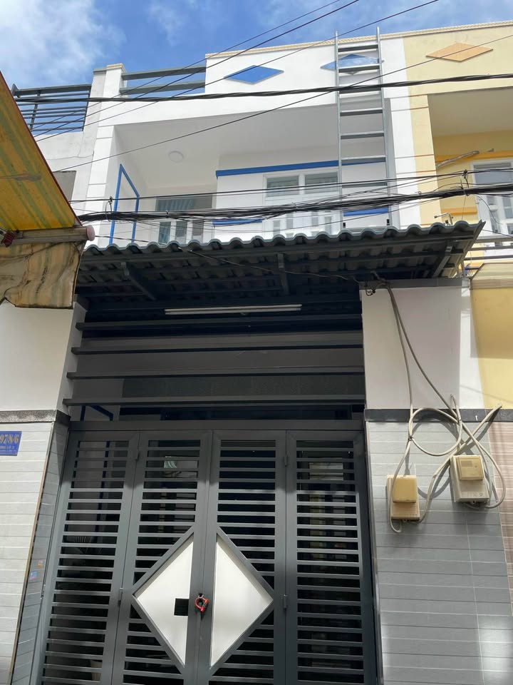 Nhà riêng Bình Tân 56m² giá 4,28 tỷ - Sẵn sàng ở ngay