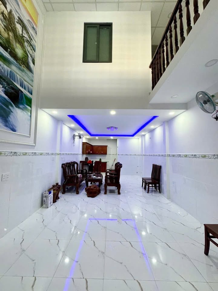 Nhà Bình Hưng Hòa B Bình Tân 44m² 1.85 tỷ - Ô tô vào tận nhà