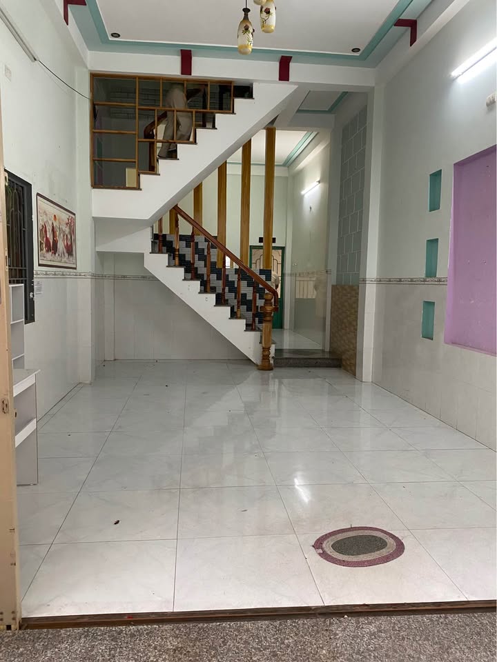 Nhà riêng Trần Hưng Đạo Quy Nhơn 60m² 2.4 tỷ - Ô tô vào nhà