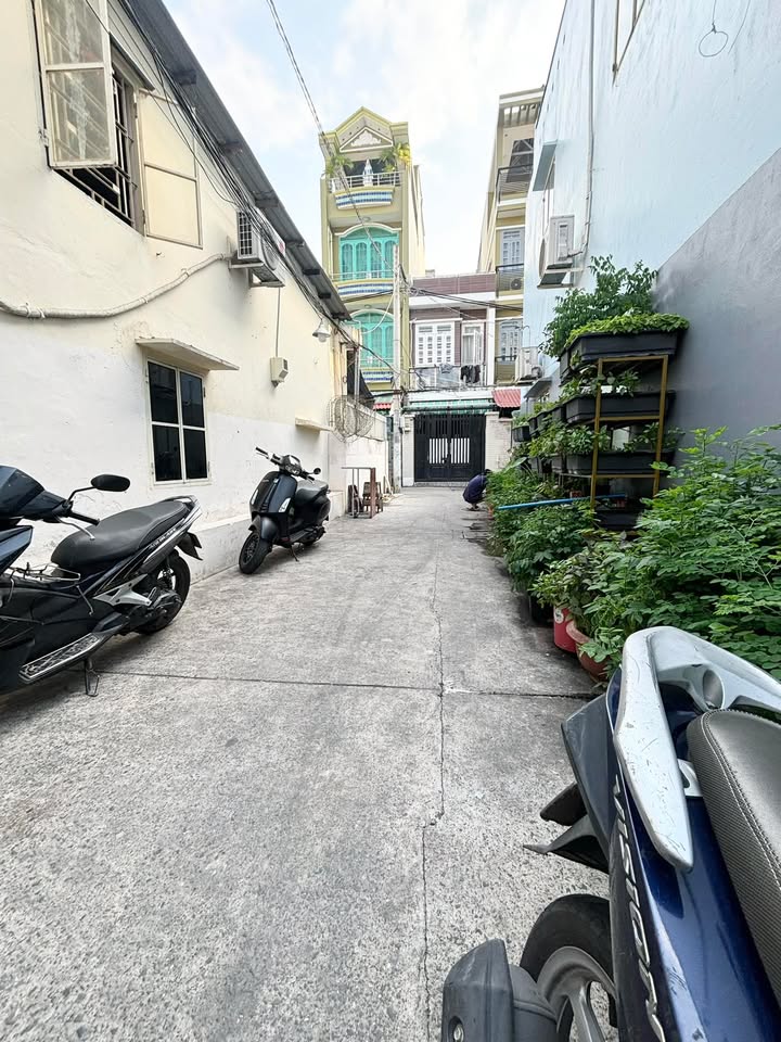 Nhà Tôn Thất Thuyết Q4 92m² 8 tỷ - Chính chủ bán