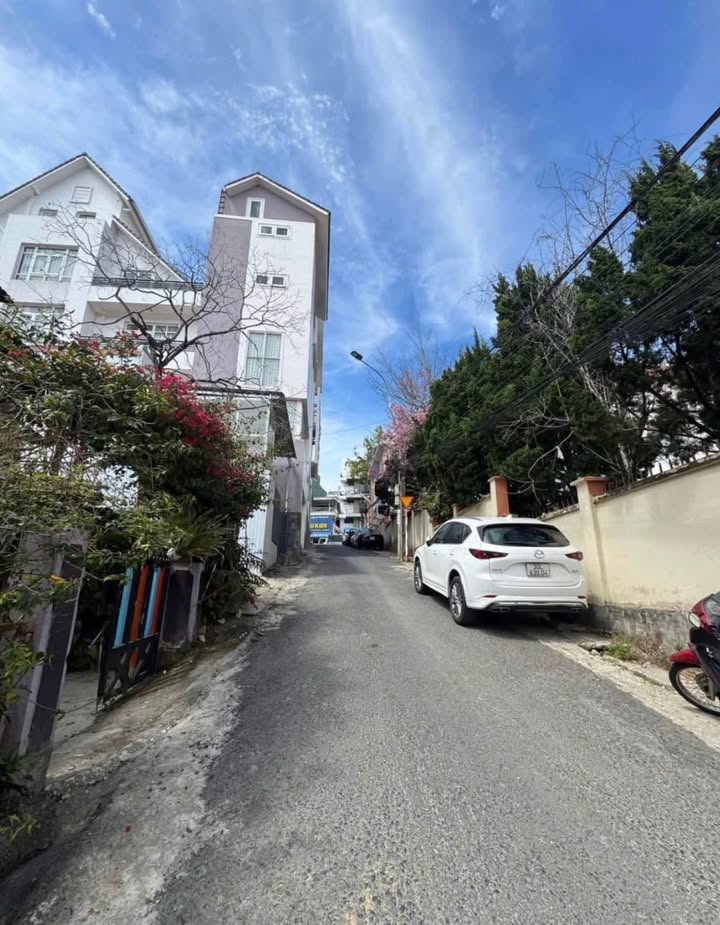 Đất nền Phường 12 Đà Lạt 127m² giá 8.5 tỷ - Sổ đỏ chính chủ